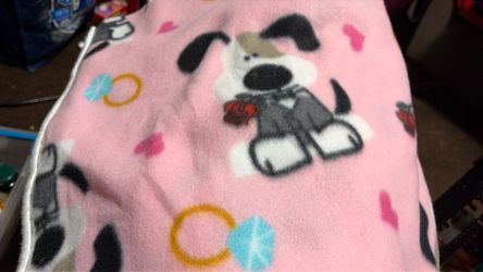 2 yards of pink design on print