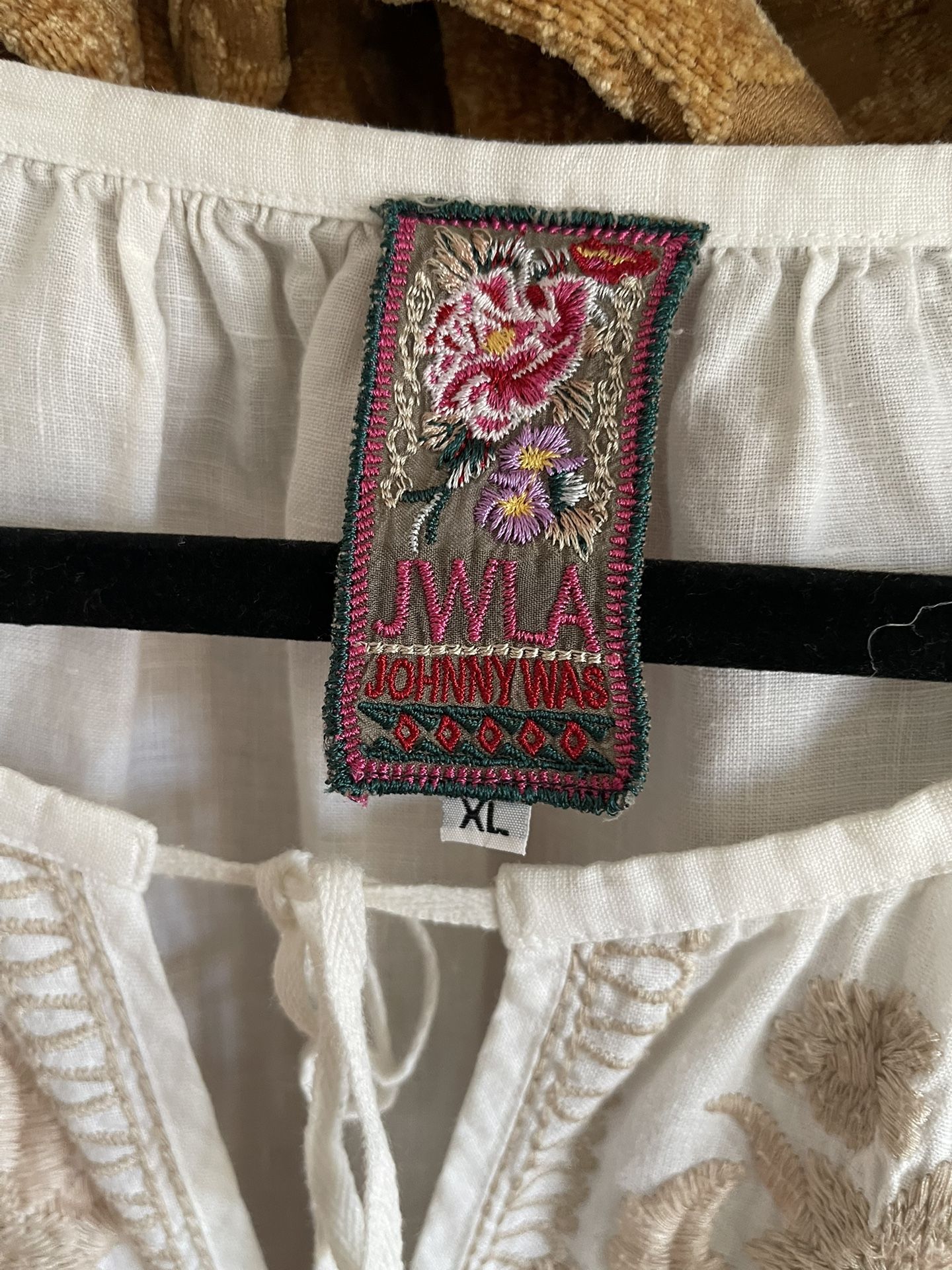 Johnny Was LA Embroidered Tunic (size XL)