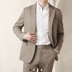 SELL TODAY - Men’s BRAND NEW BANANA REPUBLIC Suit Sz 38R, 32 Pants 
