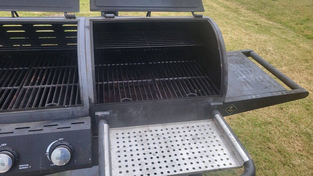 CHARCOAL & GAS GRILL COMBO WITH SIDE BURNER