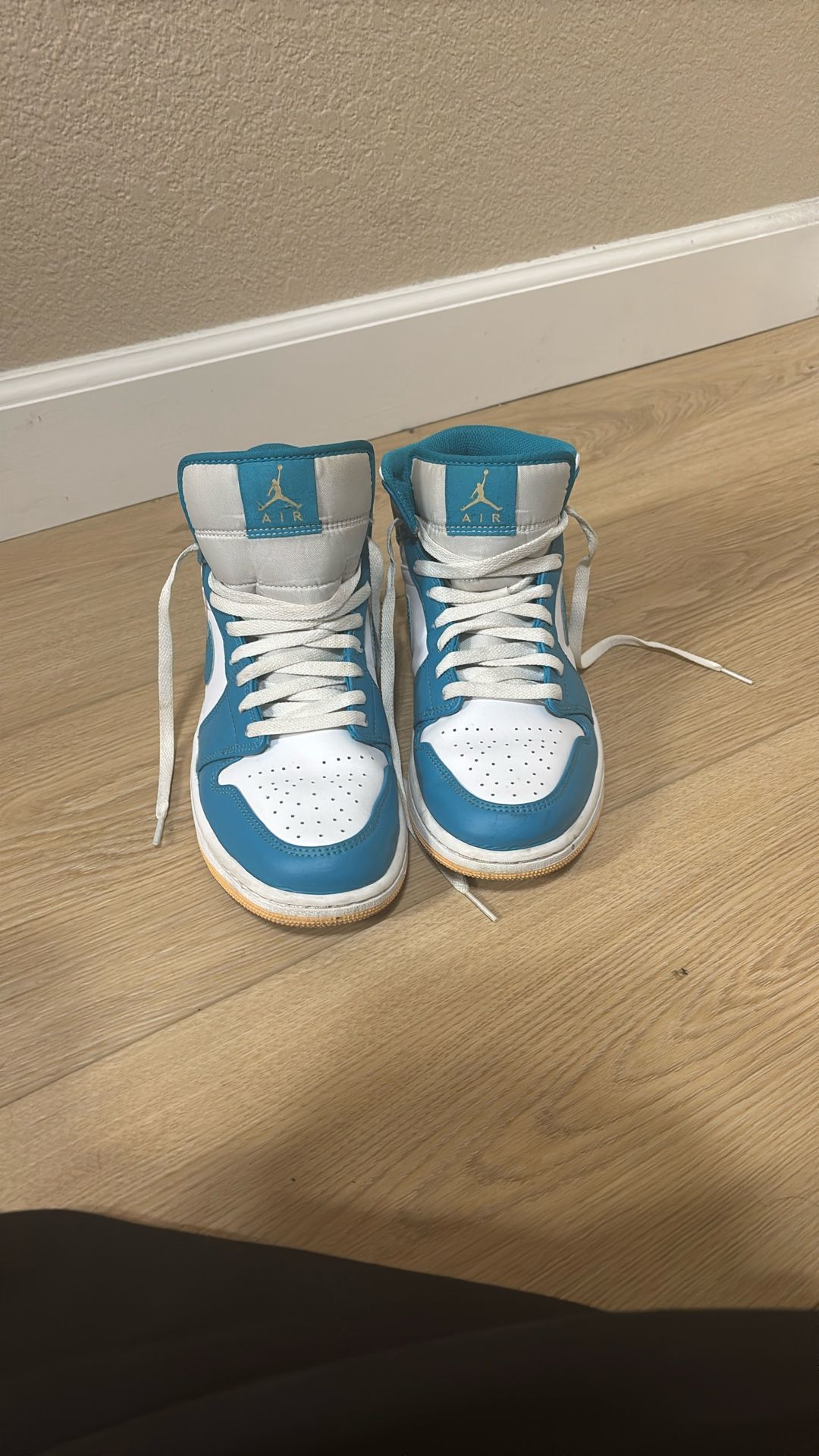 Nike Air Jordan 1 Mid Aquatone