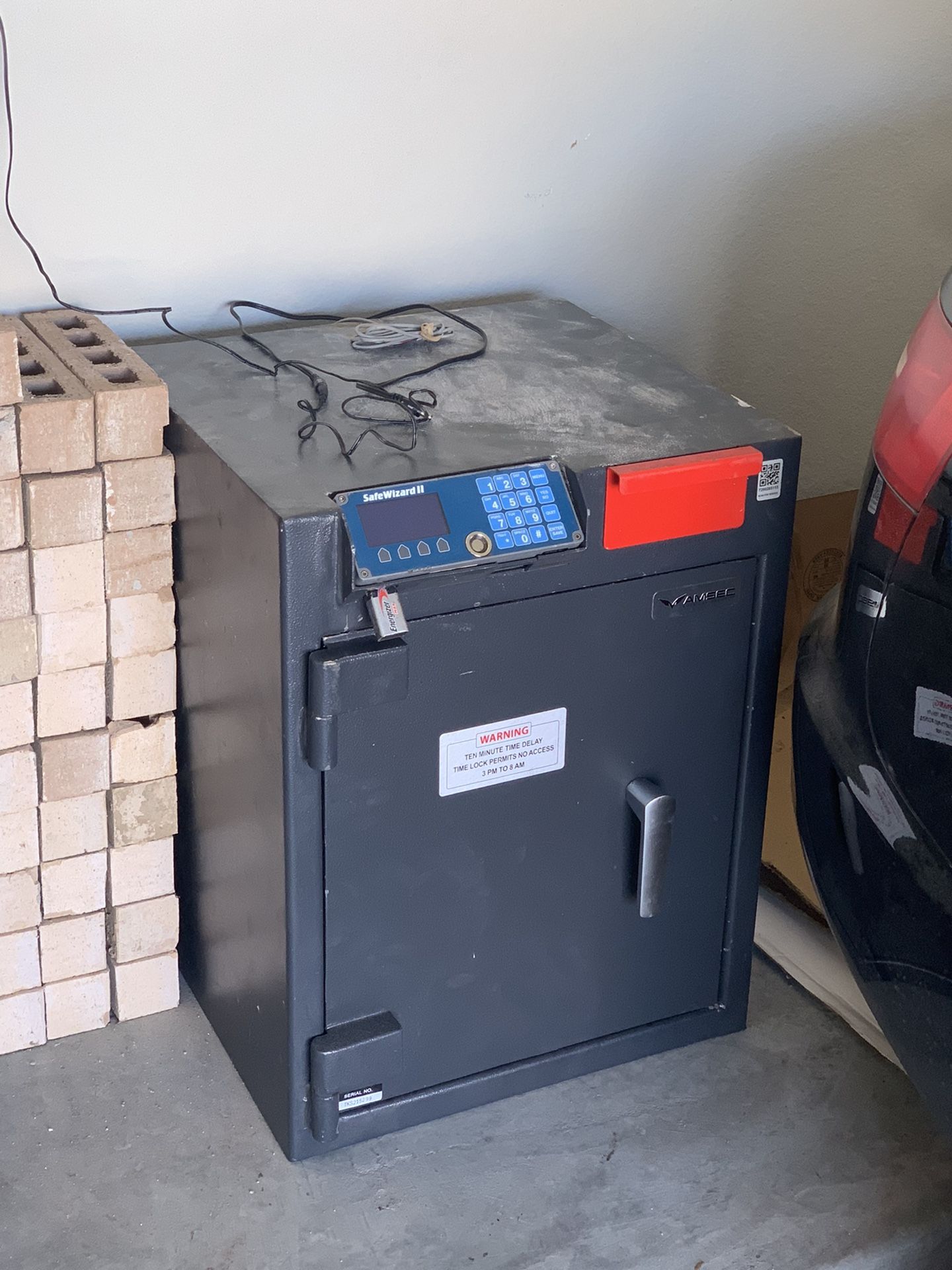 Safe Wizard $150.00 AMSEC Store Cash Management Safe Deposit Right Swing With Safe ...