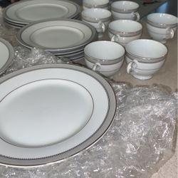 MIKASA PlatinumCrown Fine China
