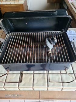 WEBER Portable Propane Tabletop BBQ