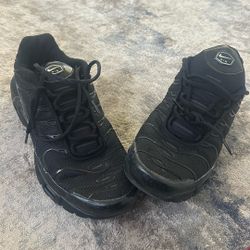 Nike Air Maxs Size 9