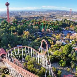 SIX FLAGS