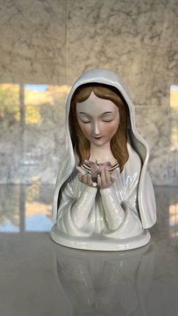 Porcelain Virgin Mary Bust Figurine