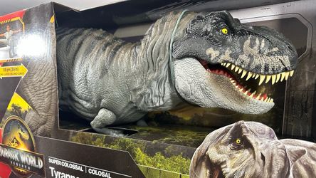 JURASSIC WORLD COLOSSAL T-REX