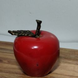VINTAGE RED MARBLE - BRONZE APPLE SCULPTURE - PAPERWEIGHT 4"- AQ99 