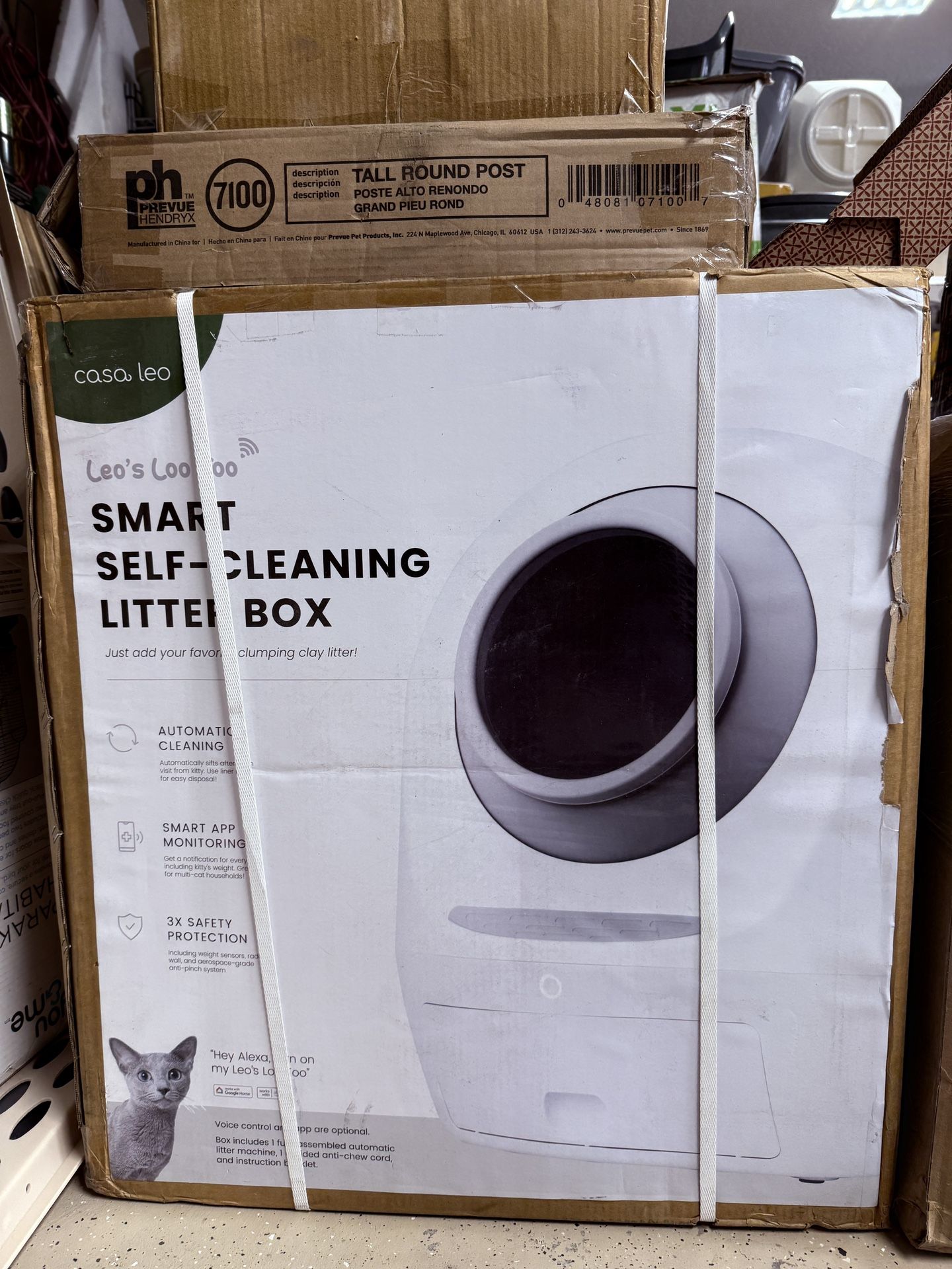 Casa Leo’s Loo Loo Self Cleaning Litter Box