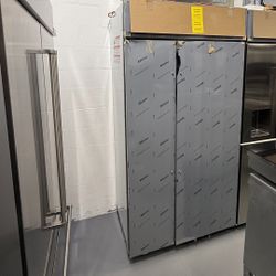 Monogram 42” Built-In Side-by-Side Refrigerator – Model ZISS420DNKSS – New! 💎