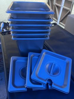 Contenedores De Plástico Y Aluminio