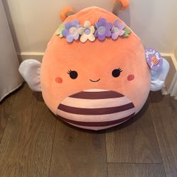 Lili The Bee Squishmallow Stuffed Animal