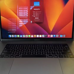 Mac Book Pro 2017 15 Inch 250 GB Laptop No Charger 