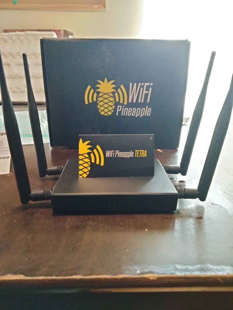 WiFi Pineapple Tetra