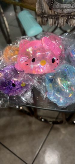 Hello kitty squishy glitter