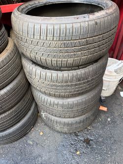 4 tires 225-40-18 Dunlop sp sport  95% tread life $350 all four mounted and balanced