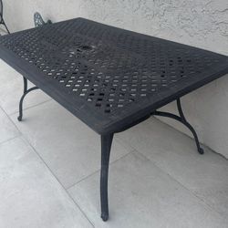 Outdoor Cast Aluminum Rectangular Dining Table, Bronze