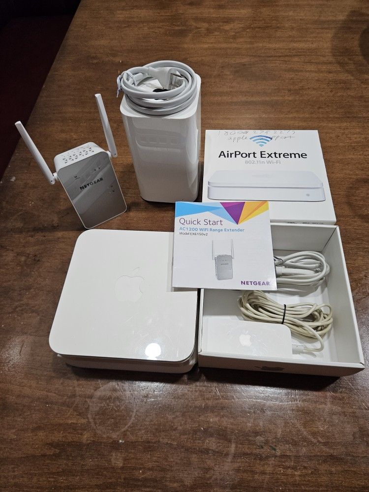 2 Apple AirPort Extreme + Netgear WiFi Extender – All working