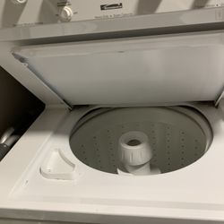 Kenmore Washer/Dryer. 
