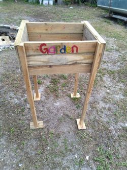 Raised Wood Garden Planter Box with Legs