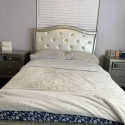 Queen Bedroom Set