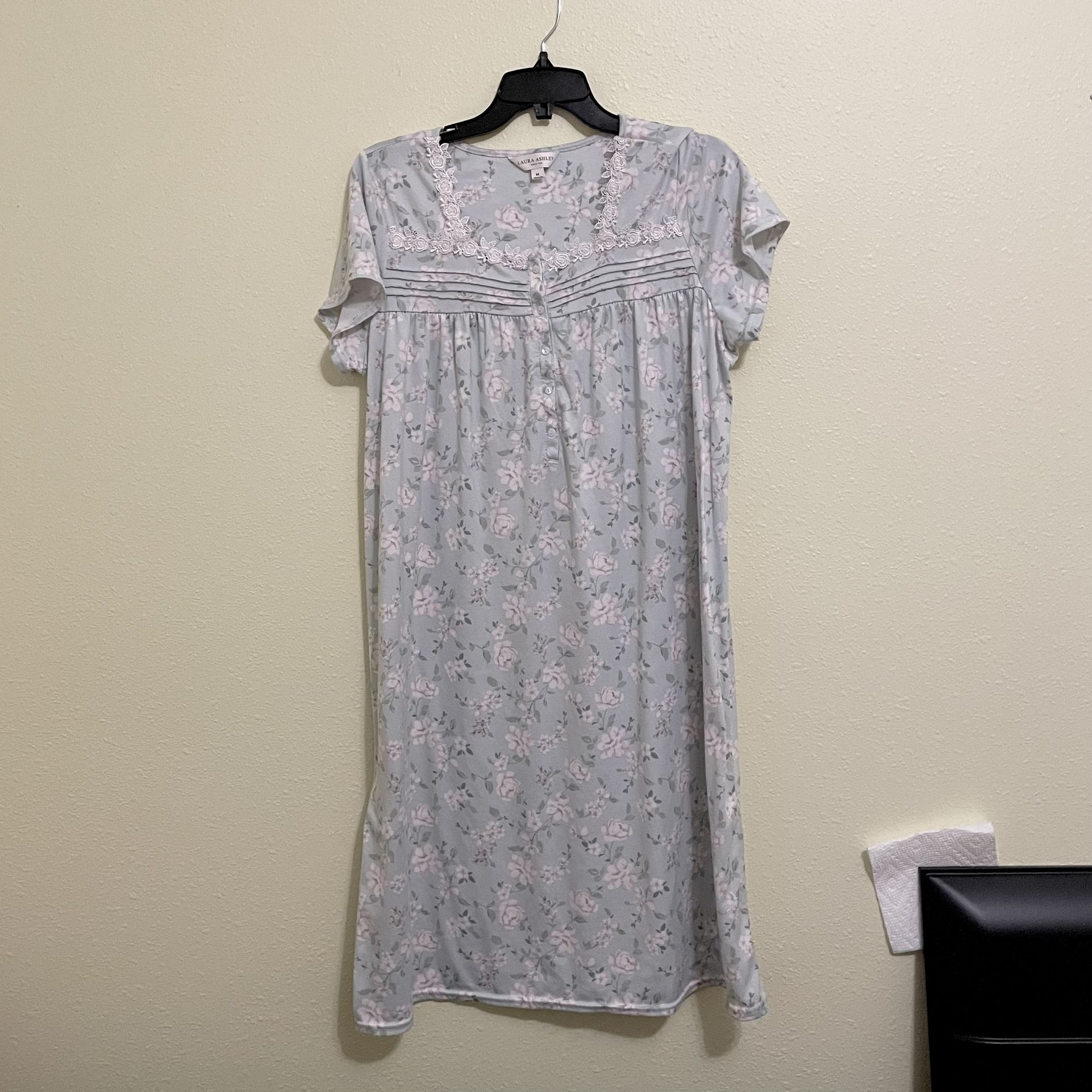 Laura Ashley Women’s Nightgown