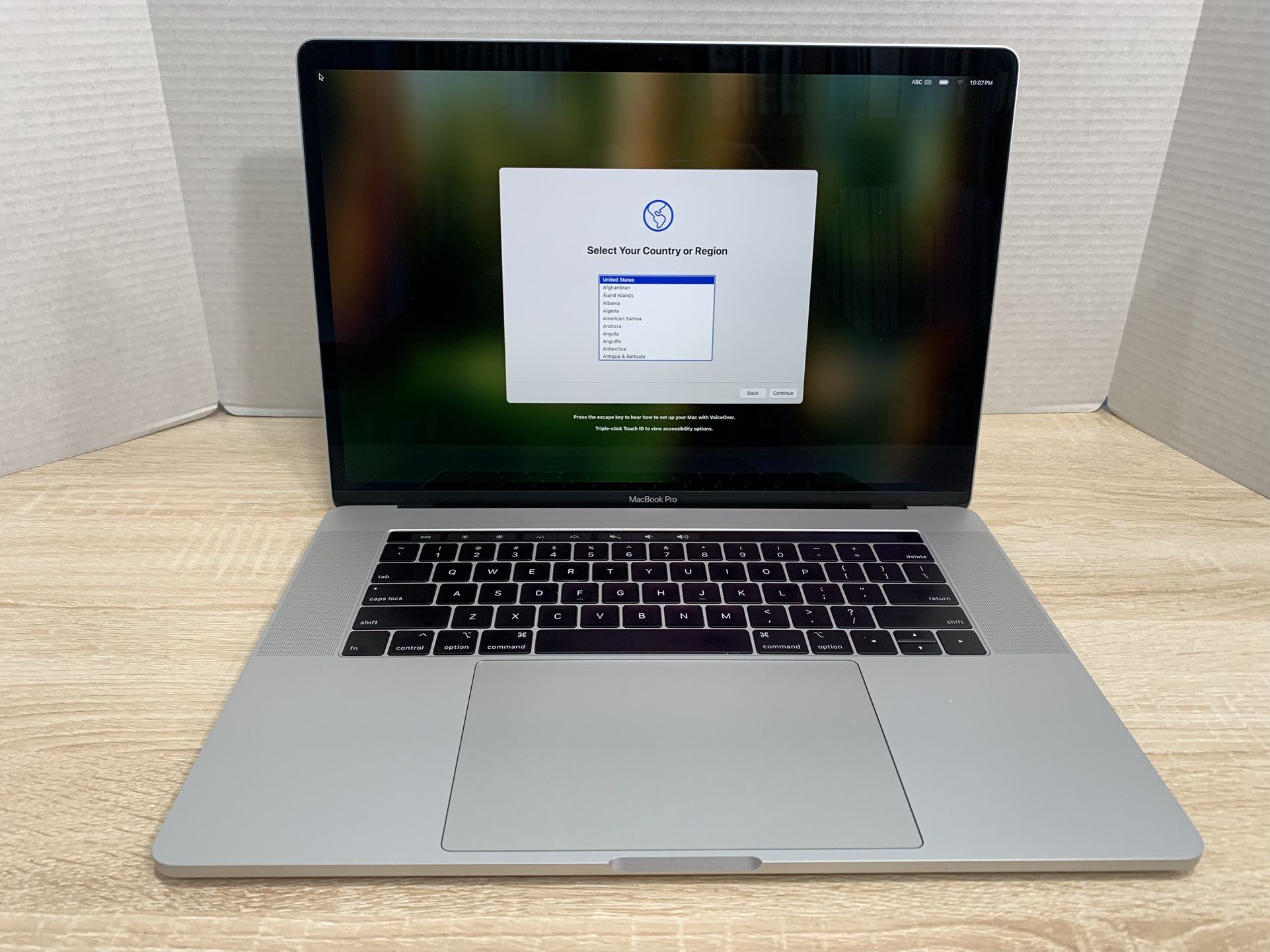 $550, 32GB RAM/512GB SSD, 2019 MacBook Pro 15", 6-Core i7, $3189 org retail