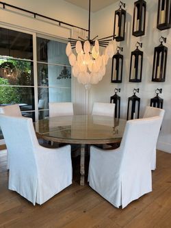 GORGEOUS Restoration Hardware Round Dining Table