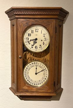 Howard Miller Calendar Clock