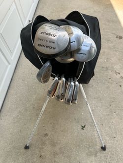 COMPLETE GOLF CLUB SET + TITLEIST STAND BAG