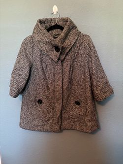 Black and white speckled short jacket