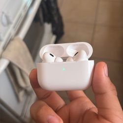 AirPods