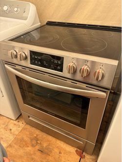 Frigidaire Stainless Steel electric Slide in Range