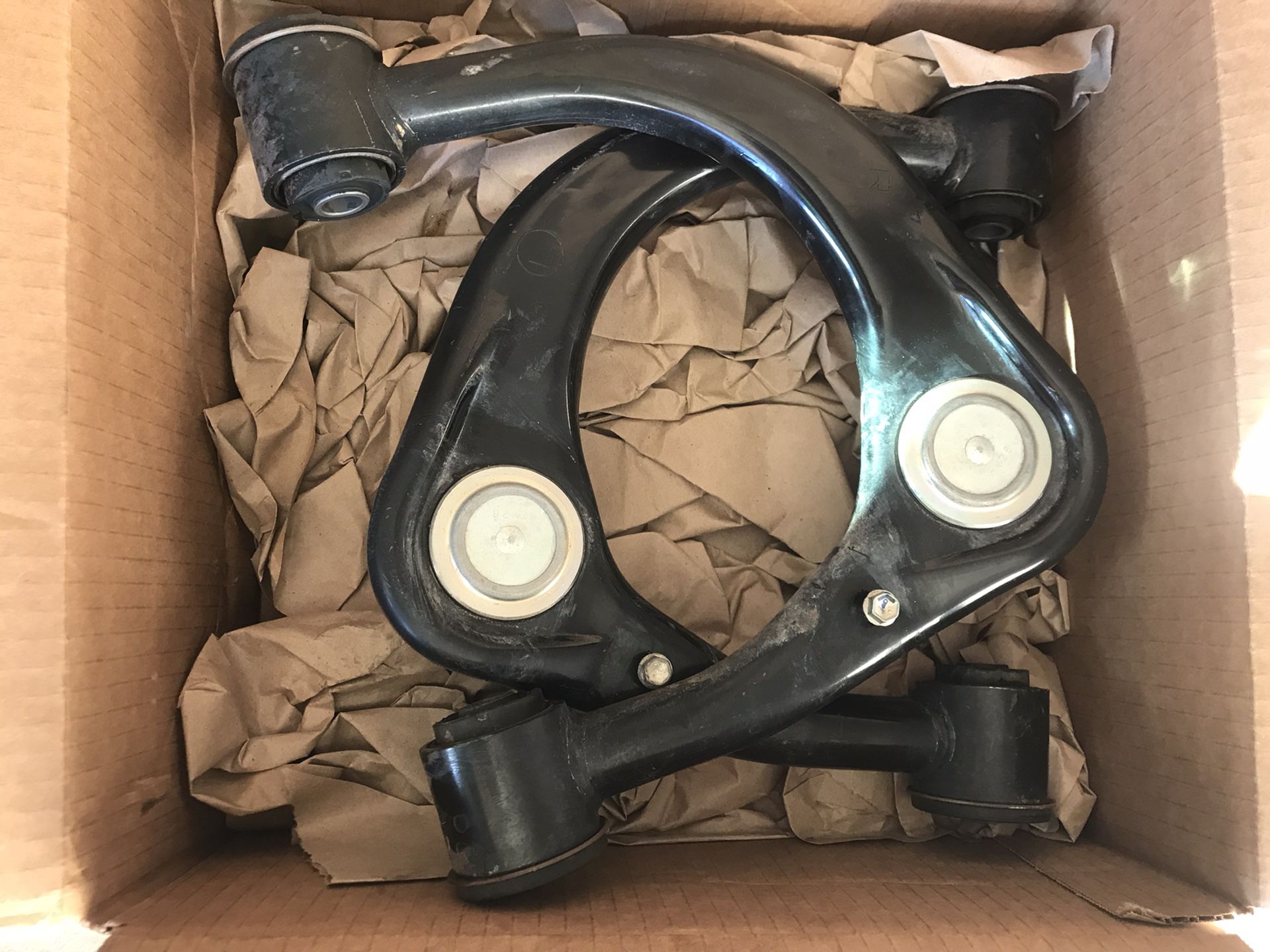 2018 Toyota Tacoma trd off-road OEM upper control arms
