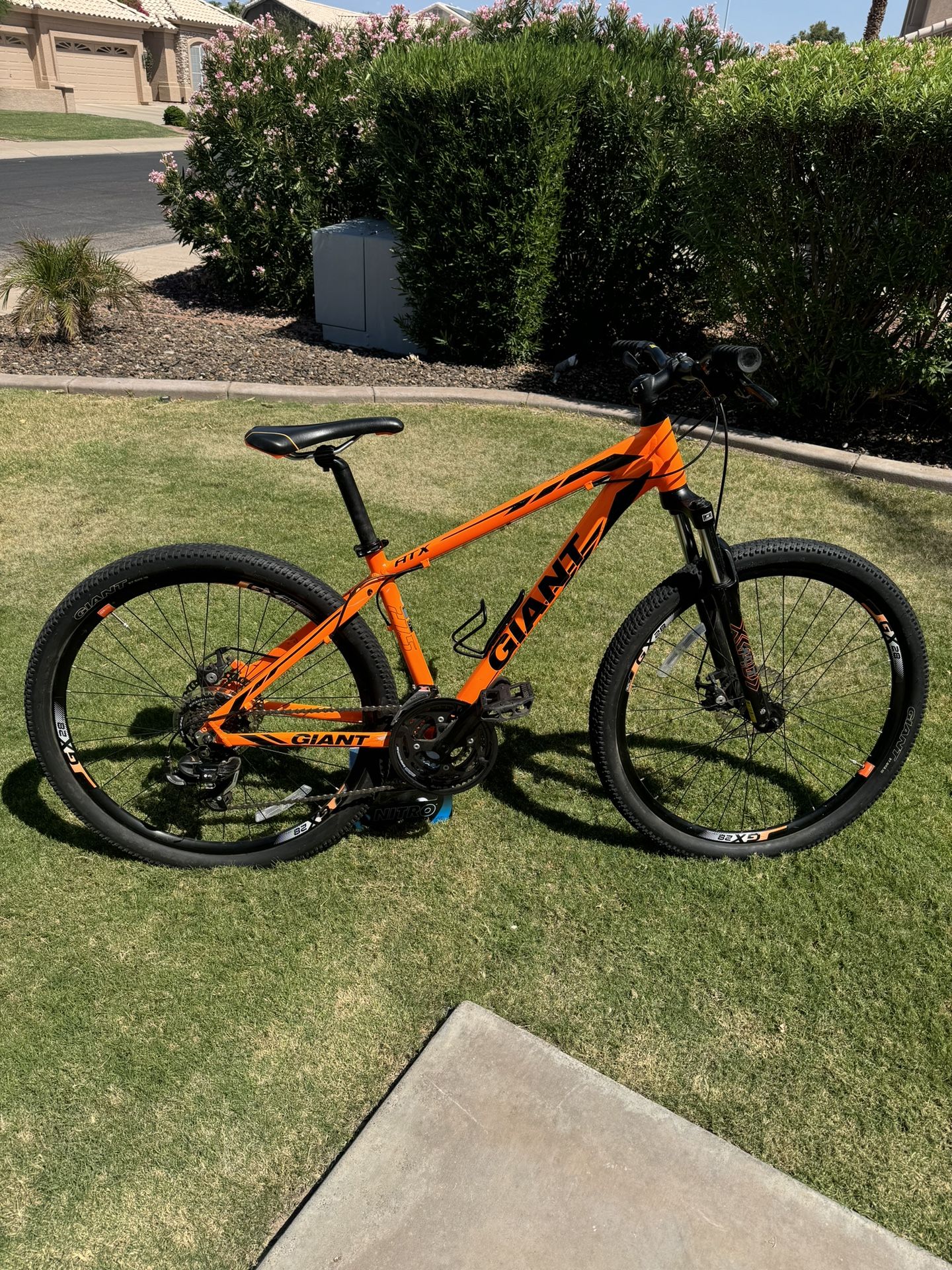 Giant ATX Mountain Bike for Sale in Phoenix, AZ OfferUp