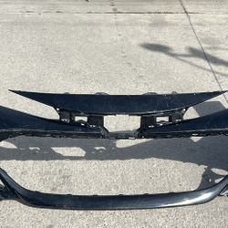 2020-22 Toyota Corolla Hatchback Front Bumper Cover Used Original OEM 