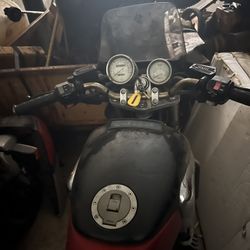 1986 Yamaha 700 fazer