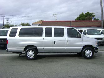 Ford E350 Van