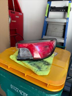 2020-2022 Ford Escape Outer Tail Light Right Passenger Side OEM