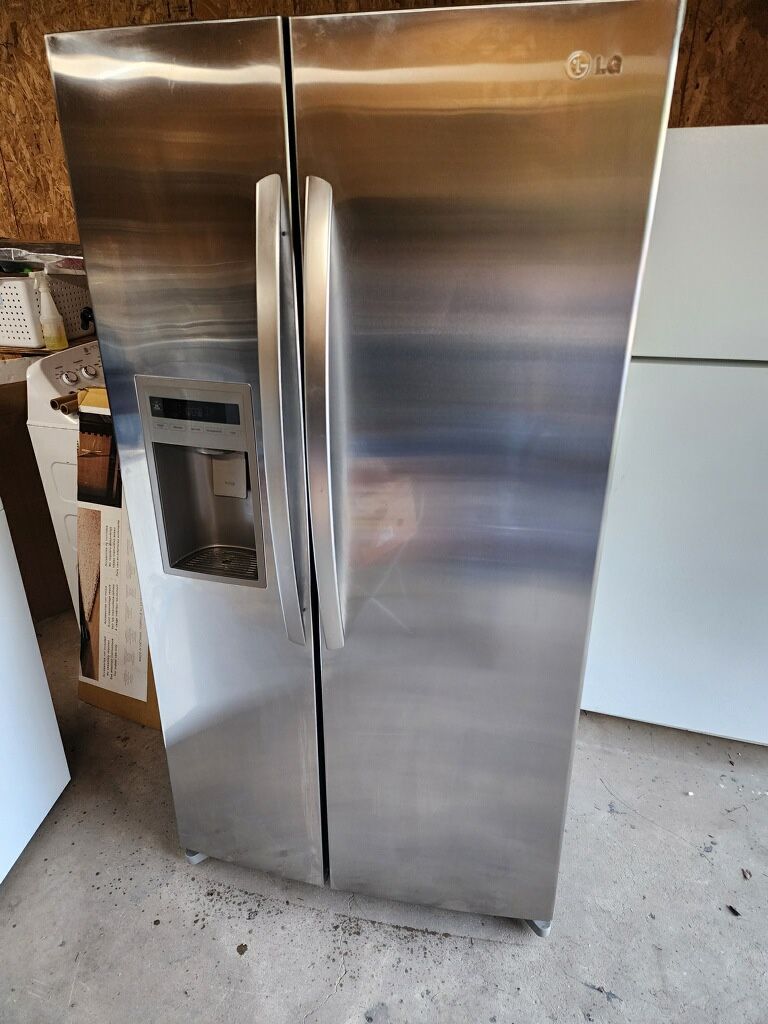 STAINLESS REFRIGERATOR