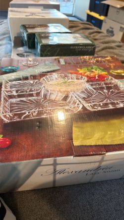 Brand New crystal and wood lazy Suzan serve-ware