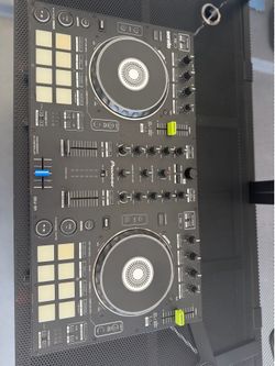 Pionner DDJ SR CONTROLLER with Laptop stand and DJ Booth