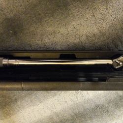Pittsburgh Pro Torque Wrench Click Type