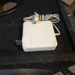 85 W AC A1222 Adapter 