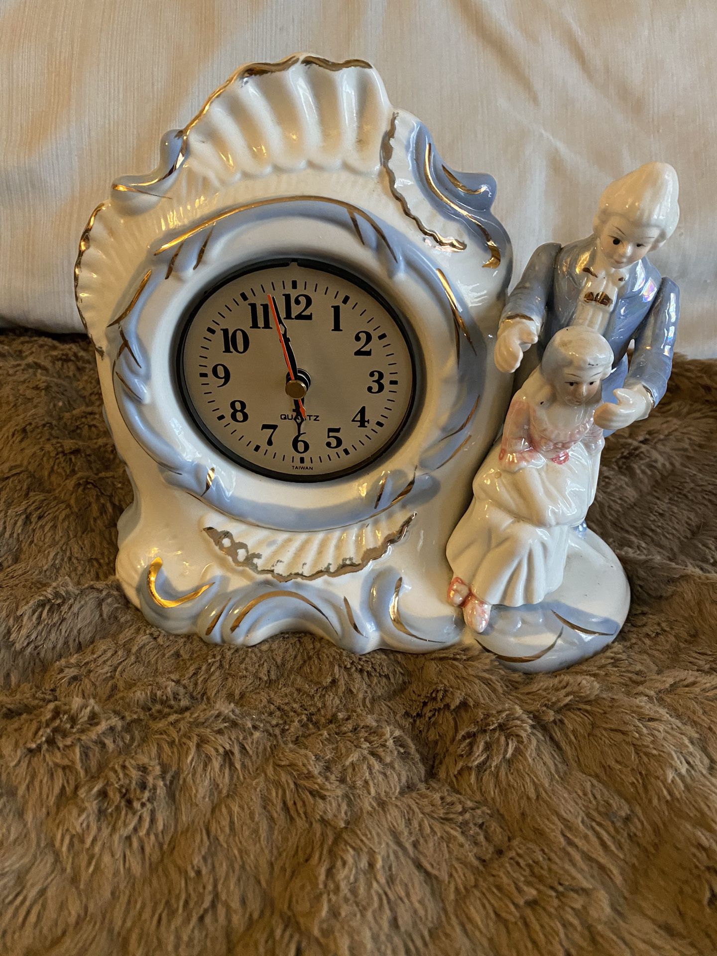 Vintage Look Clock