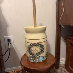 Farmhouse Crock Churn 