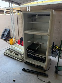 FREE fridge-works-just doors off currently/or for parts