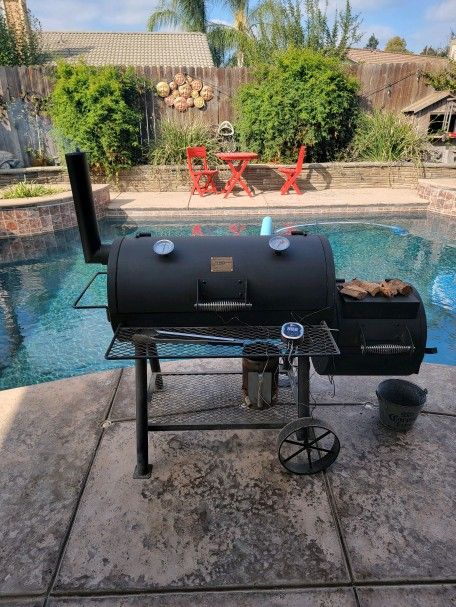 Bbq Smoker 