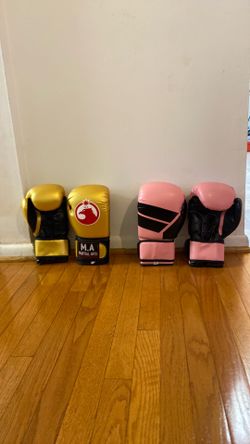 Boxing  gloves